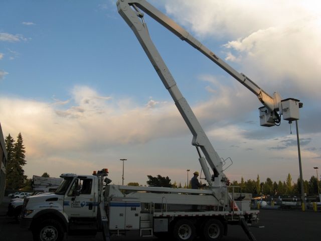 acing-your-bucket-truck-inspection-article-truckinginfo